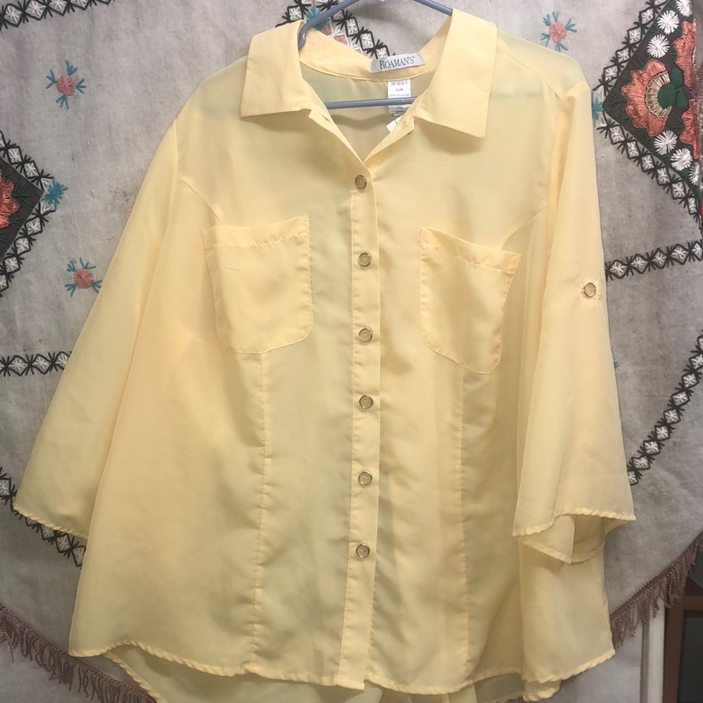 Roaman’s - butter yellow , roll tab sleeve, button front blouse- silky poly- 22W